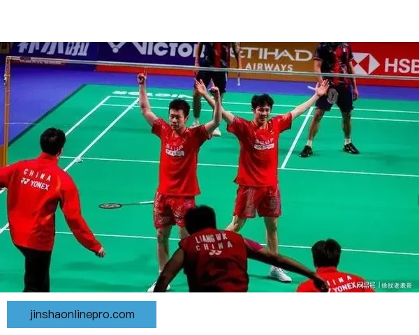 中国队3-1战胜法国队荣膺汤姆斯杯冠军 全队围圈庆祝跳舞尽显无敌风采