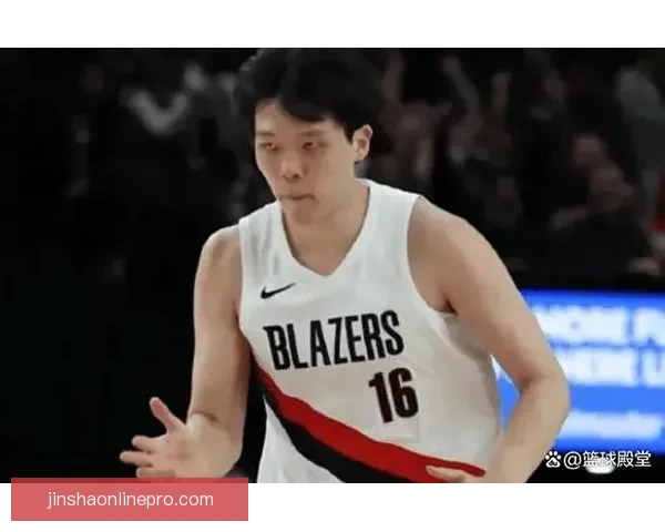 斯普利特称杨瀚森已无需每场带翻译 但仍有许多提升空间